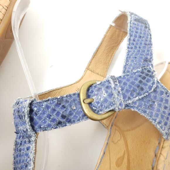 BORN MARES suede snake skin t-strap Blue Size 10 Wedge Sandal Shoes - Picture 7 of 12